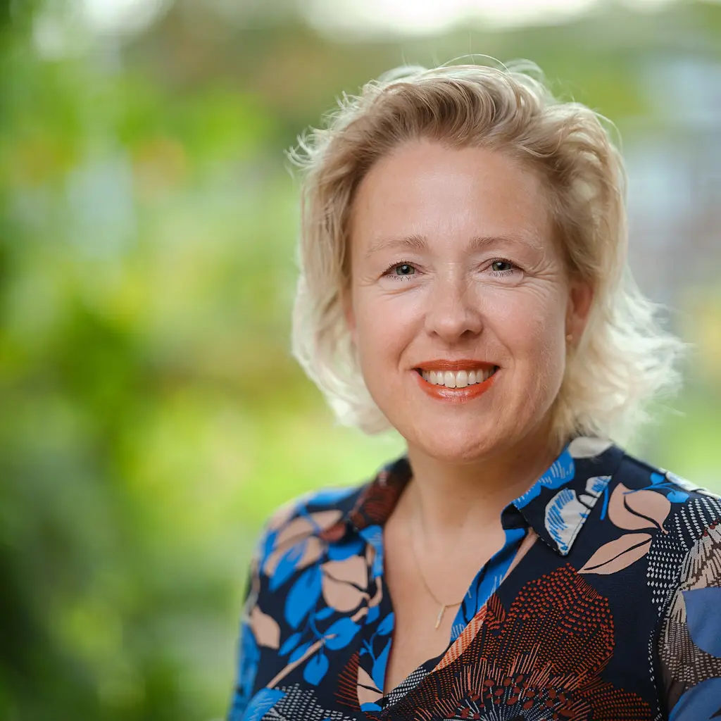 Karin, Foto Internet